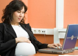 Как заработать беременной женщине дома?